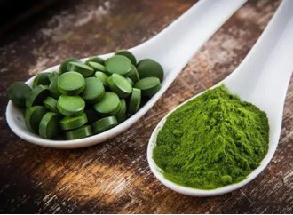 Who are spirulina tablets or spirulina supplements suitable for?