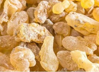 How can boswellia extract boswellia essential oil be used to play its roles?