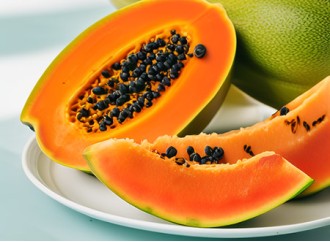Application of papaya extract papain enzyme in food processing