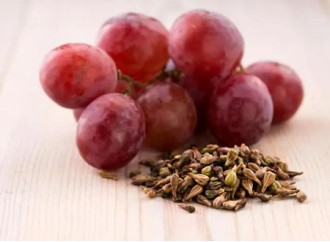  Does grape seed extract work the same way in skin care products and health supplements?