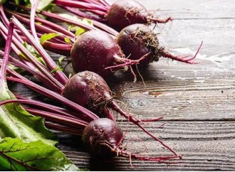 Why is beetroot powder popular in dietary supplements?